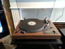 AR-628746-realistic_lab_400_turntable.jpg